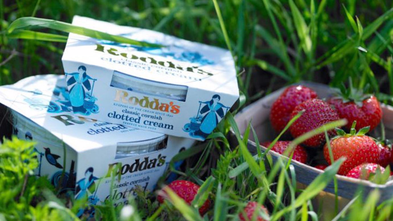 Rodda's - Cream & Strawberries 880x495